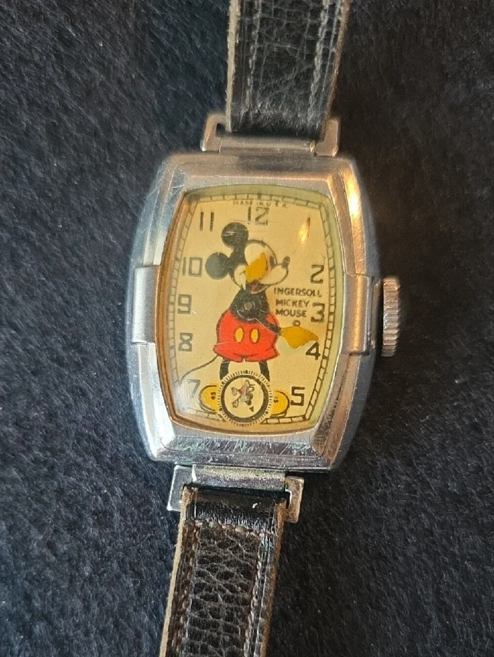 Vintage Mickey Mouse Analog Wristwatch - Non Working Black Strap